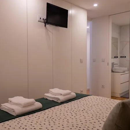 Casa Falcoeiras - Al Com Patio E Jardim Privados