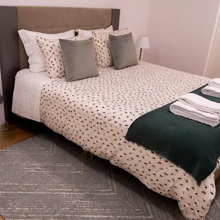 Casa Falcoeiras - Al Com Patio E Jardim Privados Aveiro