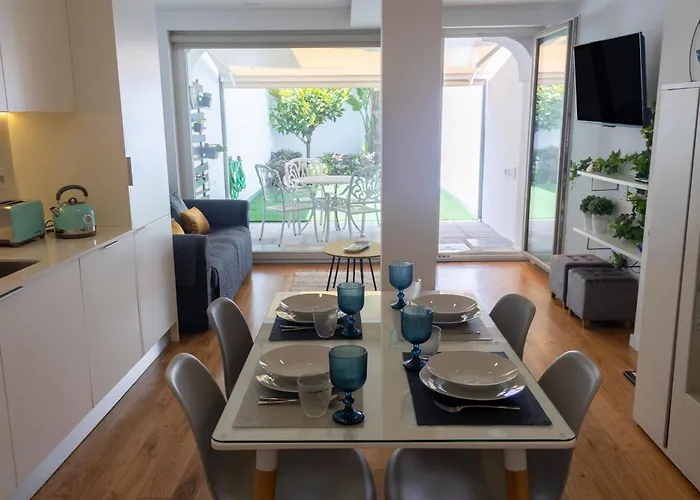 Casa Falcoeiras - Al Com Patio E Jardim Privados Διαμέρισμα Αβέιρο